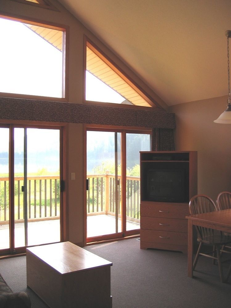 Alpine Meadows Resort Clearwater Exterior photo